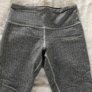 Cropped Patterned Lululemon Leggings